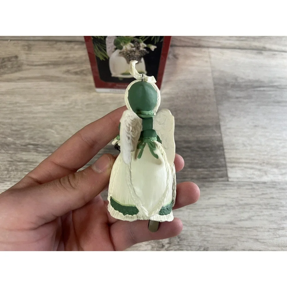 Hallmark Keepsake Ornament Snowdrop Angel The Language‎ of Flowers 1997